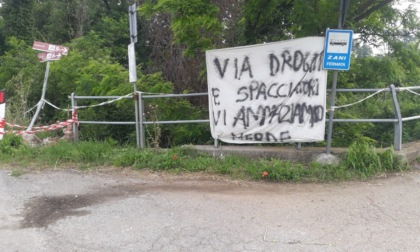 "Via drogati e spacciatori, vi ammazziamo...".