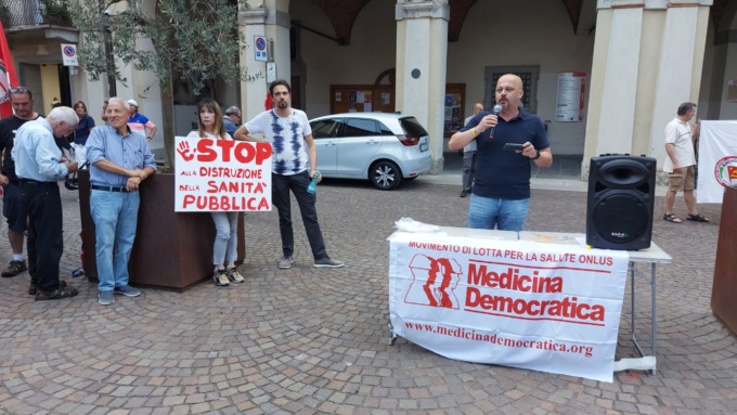 Disagi nella sanità, 300 persone scendono in piazza a Treviglio