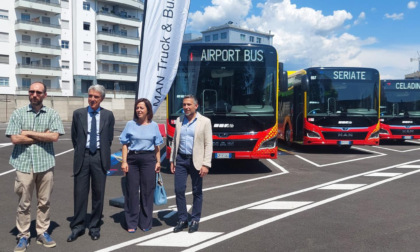 Atb, presentati sette nuovi autobus ibridi: "Puntiamo a un trasporto pubblico a emissioni zero"