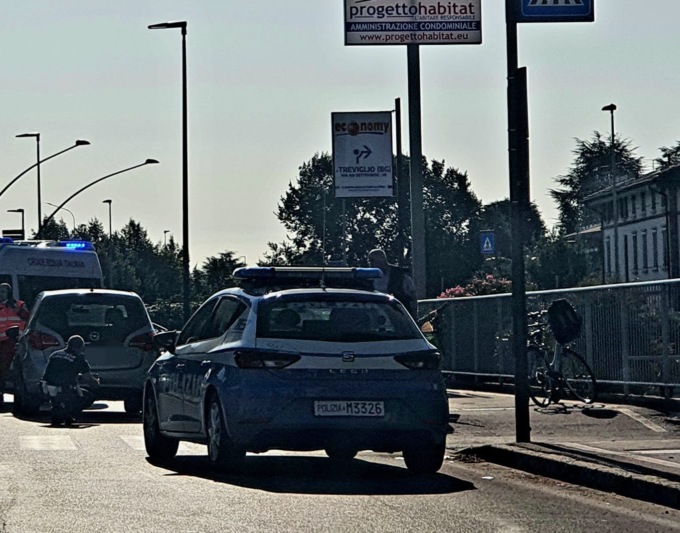 Travolta da un’auto,  14enne  finisce in ospedale