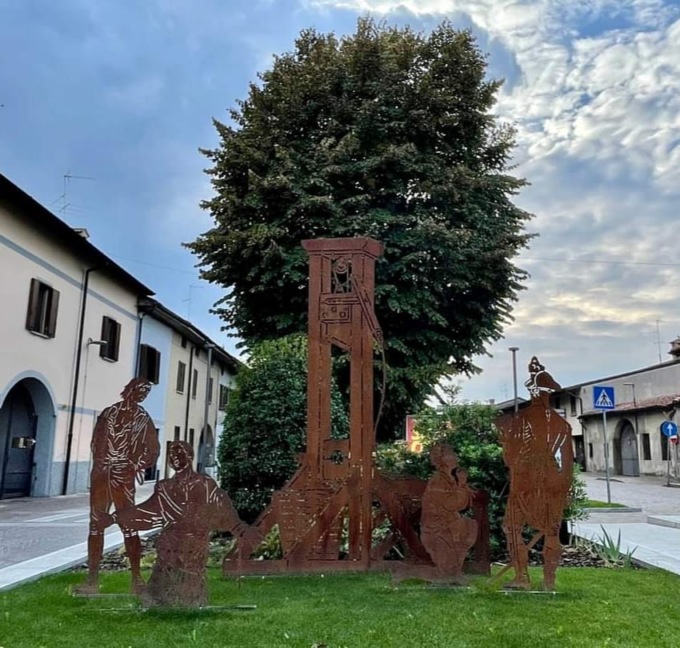Luci a festa in paese per le Anime Giustiziate