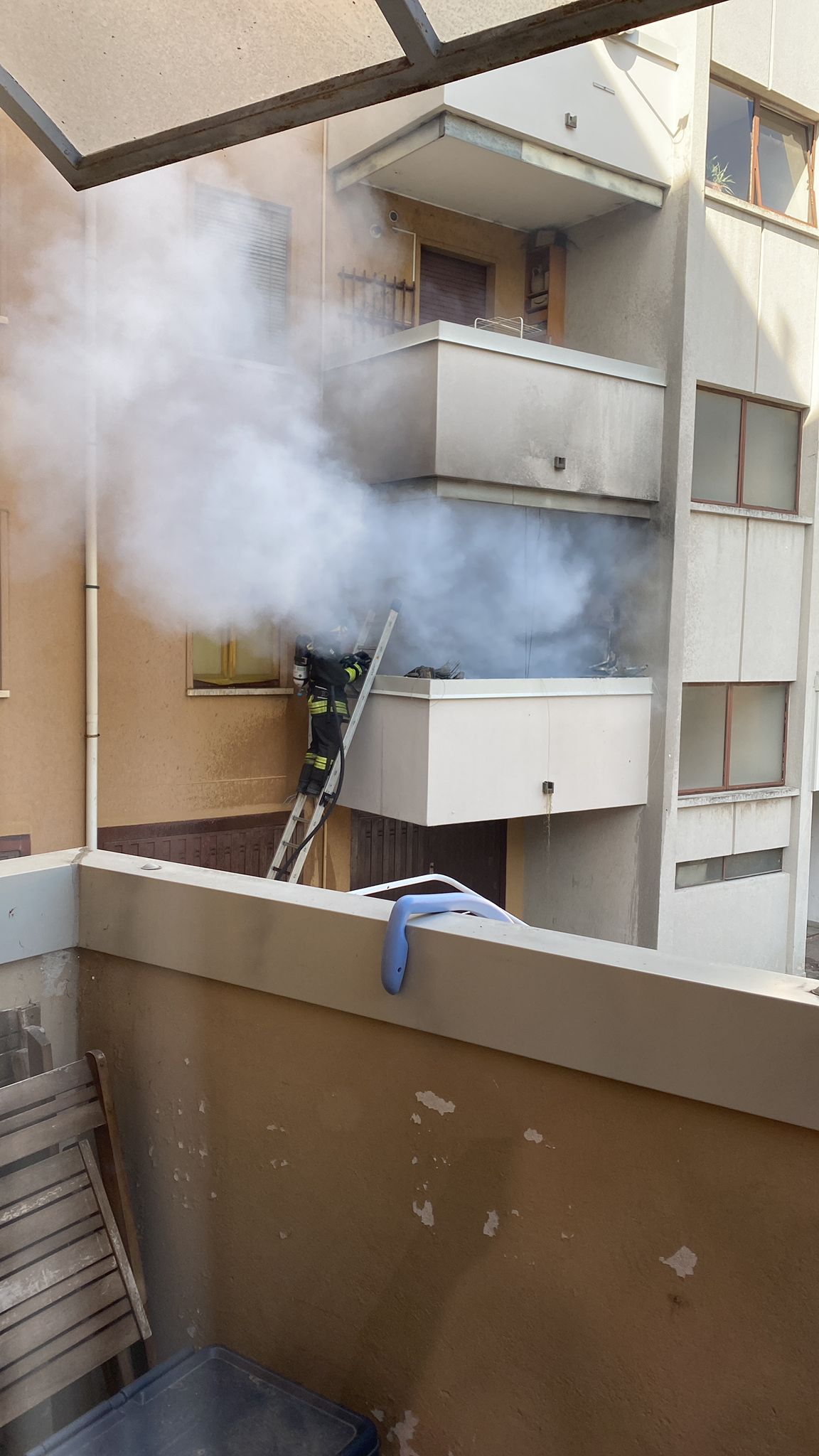 Treviglio incendio via Moroni