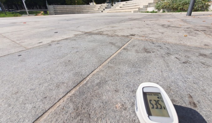 Treviglio, piazza Setti bolle: temperatura del pavé a 53,5 gradi