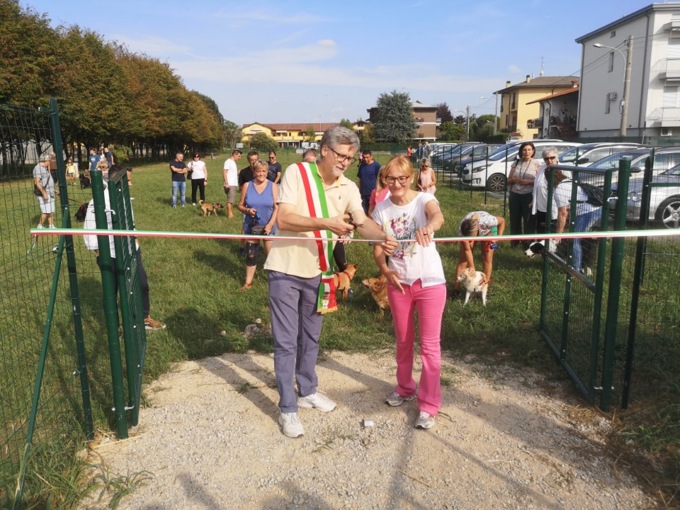 Inaugurata l’area cani, anche a Verdello ora si può correre in libertà