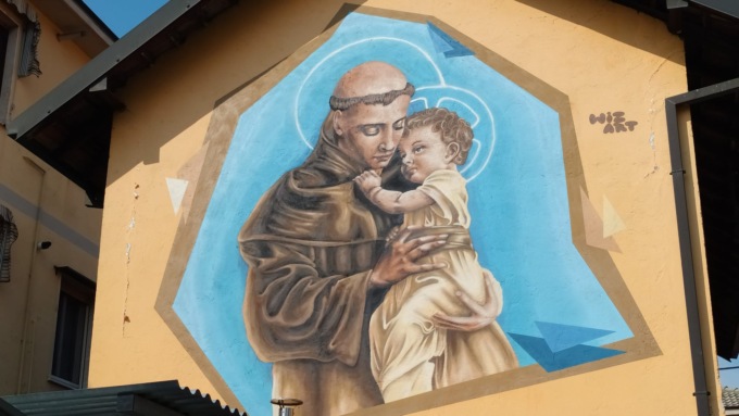 Un murales dedicato a Sant’Antonio: “Così omaggio la devozione dei miei genitori”