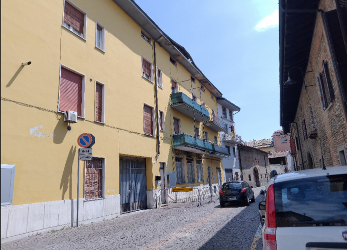 Senza casa con cinque figli, il dramma di un mamma scappata dalla violenza
