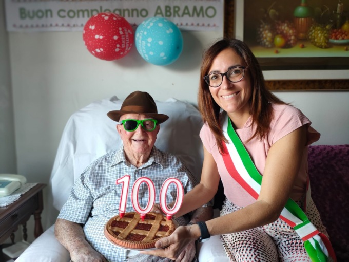 Un secolo di vita per Abramo Mora: dai ricordi di guerra alla nascita di Zingonia