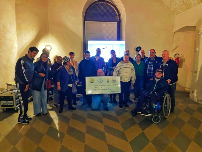 Dal «Fermento Festival» un assegno per le vacanze degli utenti della «Casa dei colori»