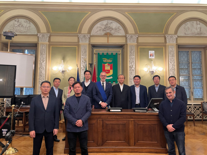 La delegazione della Regione Autonoma della Mongolia Interna della Cina in visita alla Provincia
