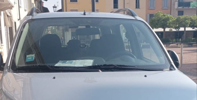 “Furbetti” del pass per disabili: “Non è un parcheggio privato”