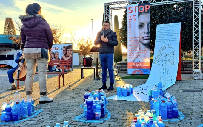 Sacra famiglia in campo contro la violenza sulle donne