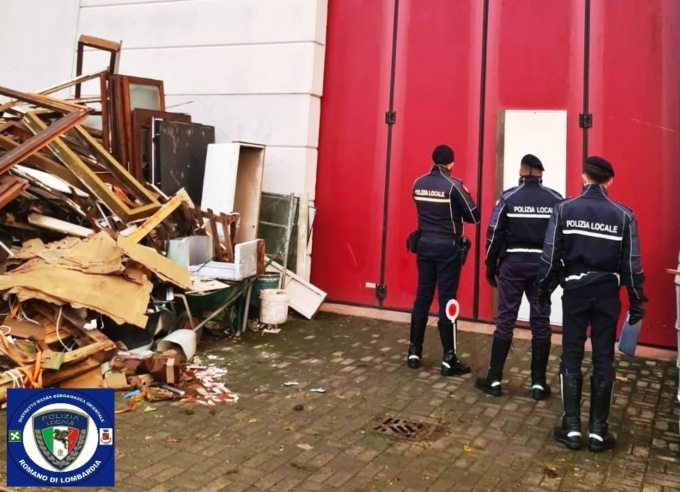 Lavoro nero, commercio abusivo e occupazioni d’ immobili: identificati richiedenti asilo dell’Hotel La Rocca