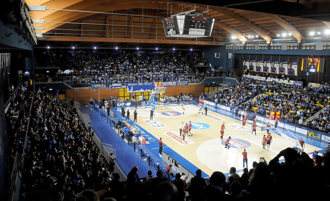 Il sold-out al PalaFacchetti per il big match Treviglio-Trapani nei nostri scatti