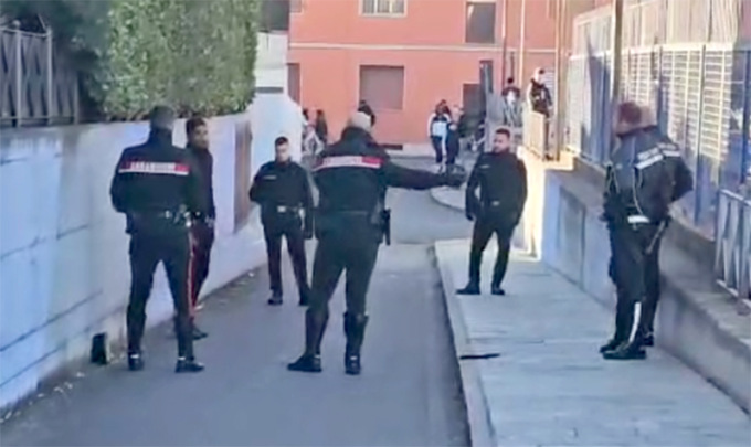 Donna rapinata al Postamat della stazione, le forze dell’ordine fermano il malvivente