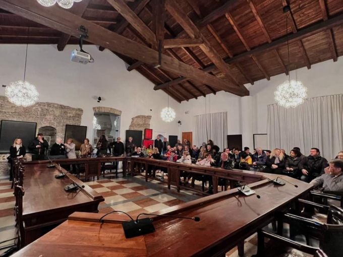 Il concorso d’arte “Città di Romano” si tinge di rosa, trionfano le donne