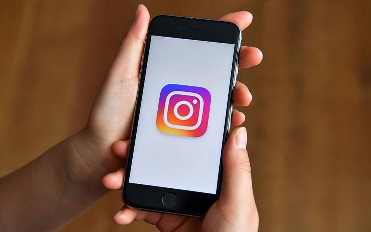 Come consultare le Storie Instagram dei profili pubblici in modo discreto