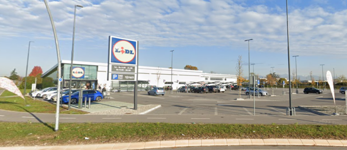Tentata truffa nel parcheggio del supermercato: “Fate attenzione”