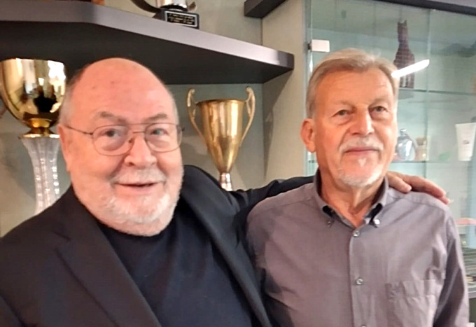 Commilitoni a Treviso si ritrovano dopo 54 anni dal parrucchiere