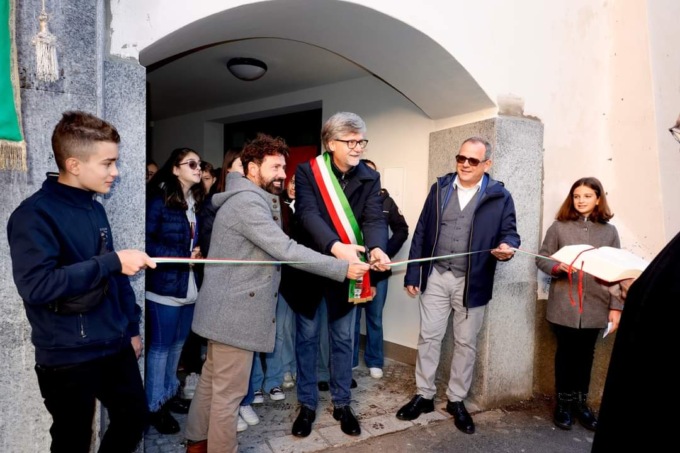 Via Cavour ora è più sicura: taglio del nastro per i nuovi portici
