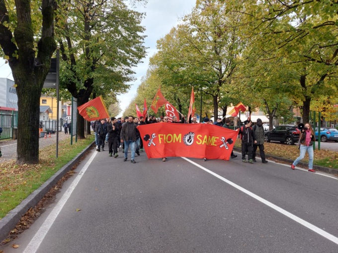 Sciopero alla Same, operai in corteo contro la riforma delle pensioni