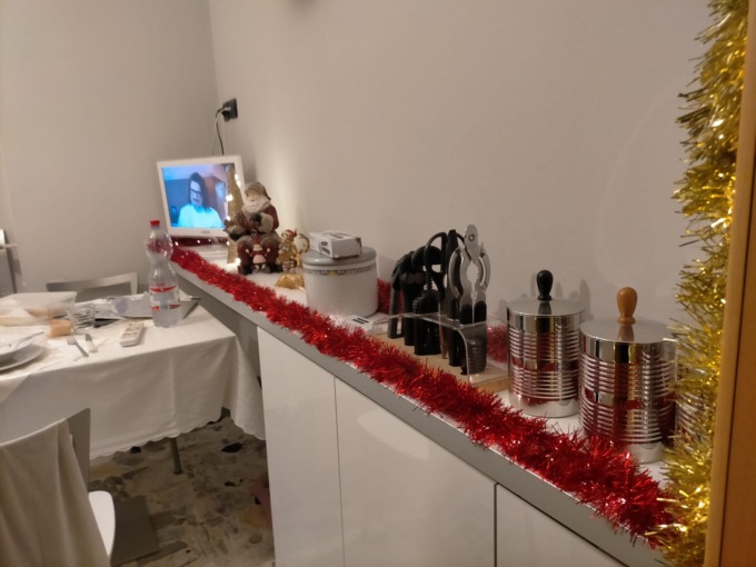 Una casa trasformata in un villaggio di Natale