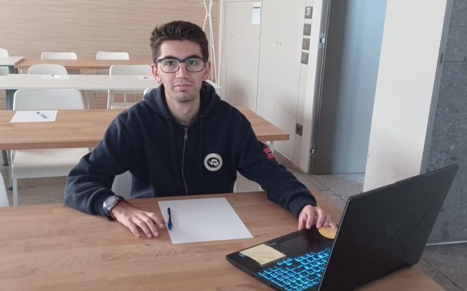Da vittima di  bullismo a un futuro come  programmatore informatico