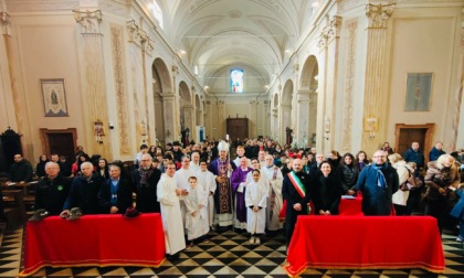 Il vescovo Napolioni in paese visita l'Oratorio dell'Assunta