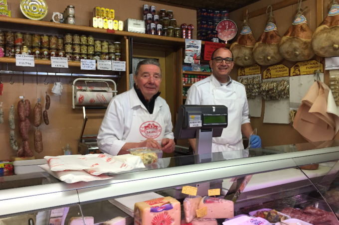 Addio al cavalier Carlo Rossetti, una vita dietro al banco della salumeria di famiglia