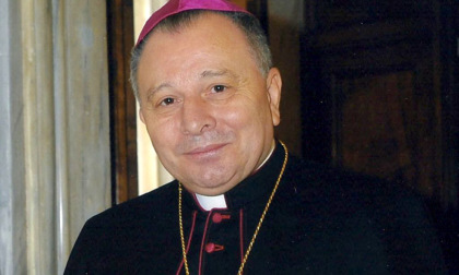 Monsignor Aliseo Ariotti in pensione, tornerà in Italia