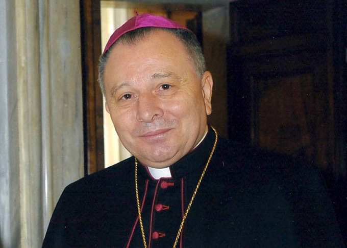 Monsignor Aliseo Ariotti in pensione, tornerà in Italia
