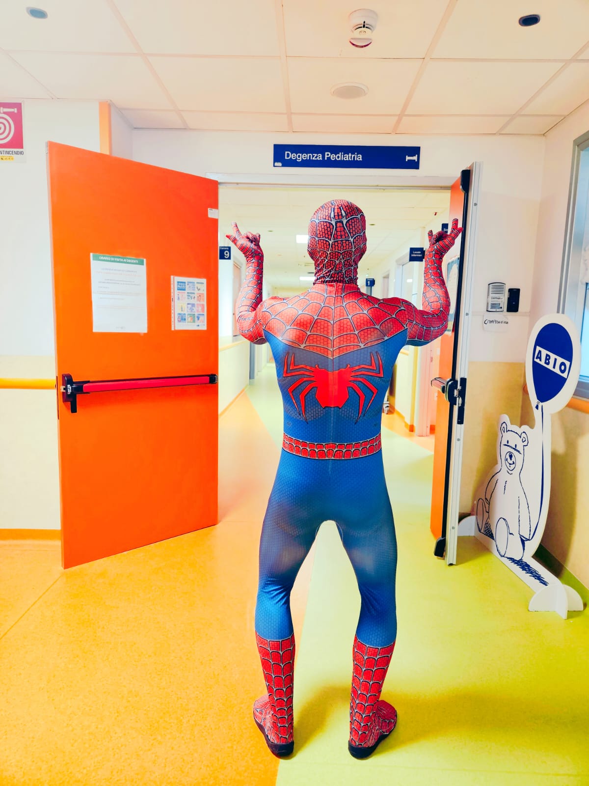 Spiderman fa ingresso in pediatria