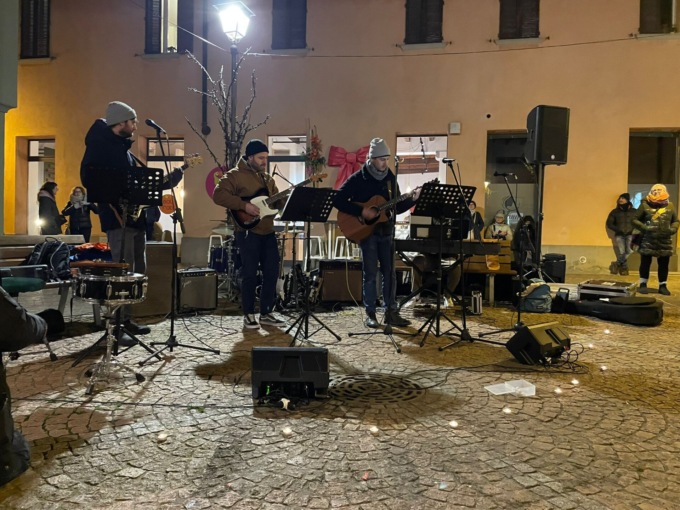 Treviglio ricorda De Andrè: in piazzetta c’è la cantata anarchica