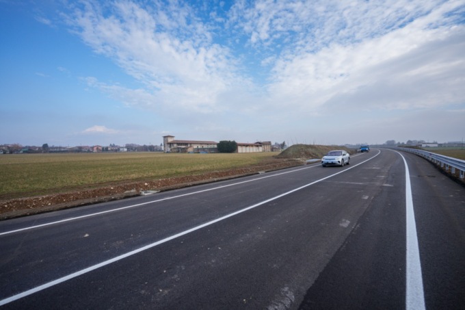 La tangenziale dimezza il traffico, ma i pendolari non rinunciano alle loro abitudini