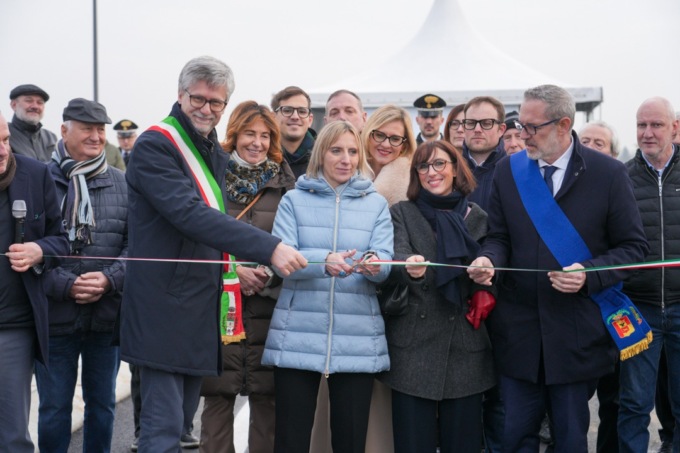 Taglio del nastro per l’ultimo tratto della tangenziale di Verdello