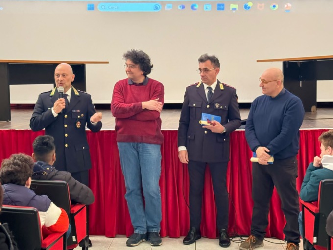 “No al bullismo”, scuola e istituzioni fanno squadra per una convivenza civile
