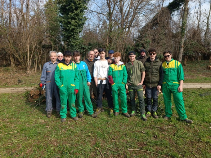 Scuola, Comune e associazioni unite per sistemare il Bosco del Castagno