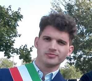Largo ai giovani in maggioranza: Giorgio Pozzoni è  il candidato sindaco