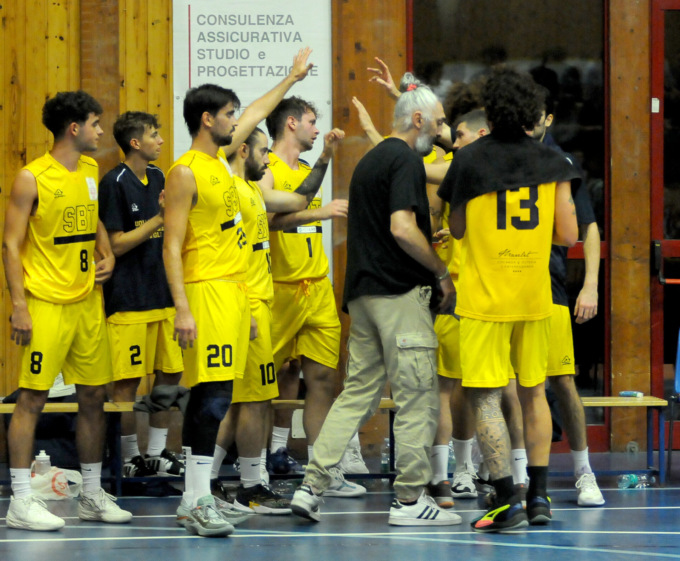Scuola Basket Treviglio, stasera contro il River Orzinuovi c’è in palio il posto nel girone Gold