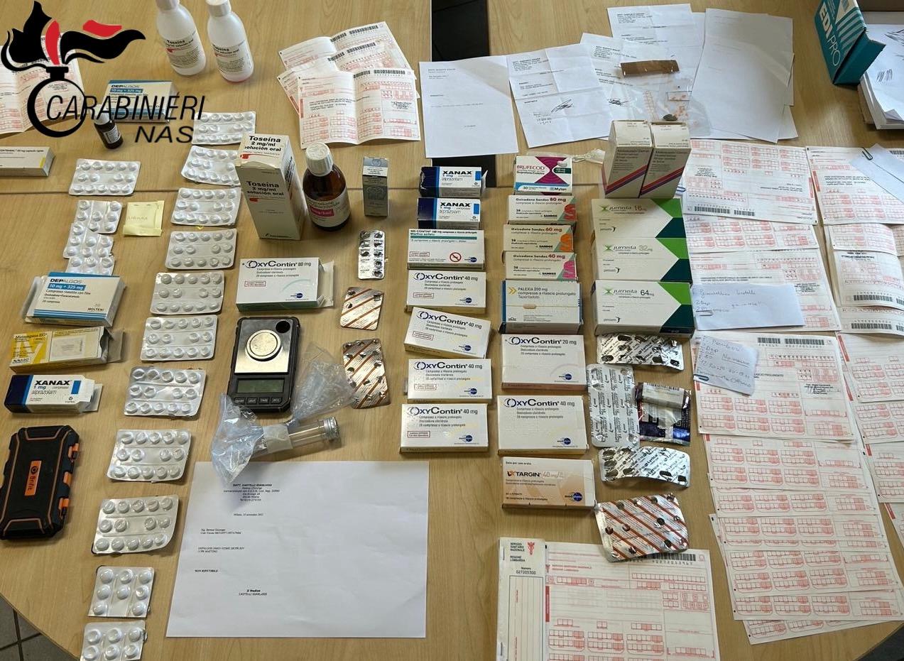 Si sballavano usando farmaci stupefacenti acquistati con ricette false ...