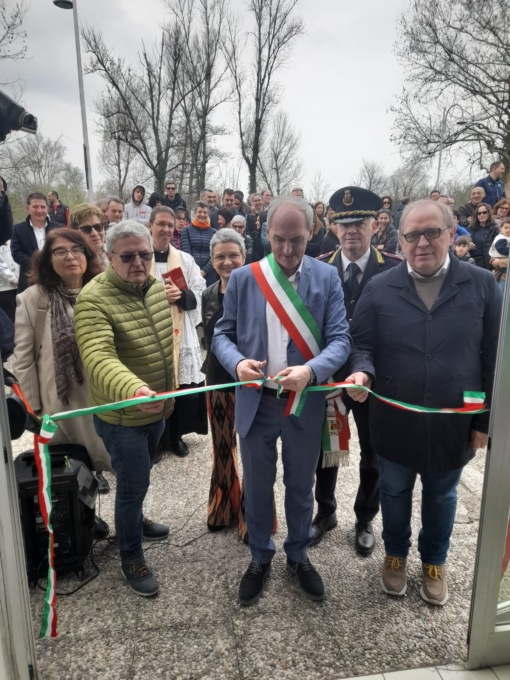 Inaugurato il centro sportivo ristrutturato: “Sia strumento contro il disagio giovanile”