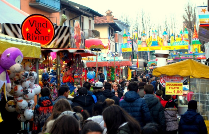 Tentarono di rapinare dei coetanei al luna park, minorenni nei guai