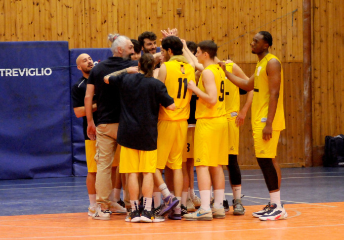 Scuola Basket Treviglio vuole rompere il ghiaccio ospitando Cinisello