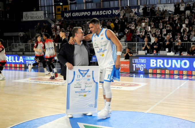 L’ultimo tango di Bruno Cerella in immagini, risultati, classifiche e tabelloni playoff e playout