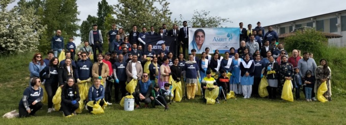 Volontari ripuliscono la riva del fiume Serio: raccolti 1500 kg di rifiuti
