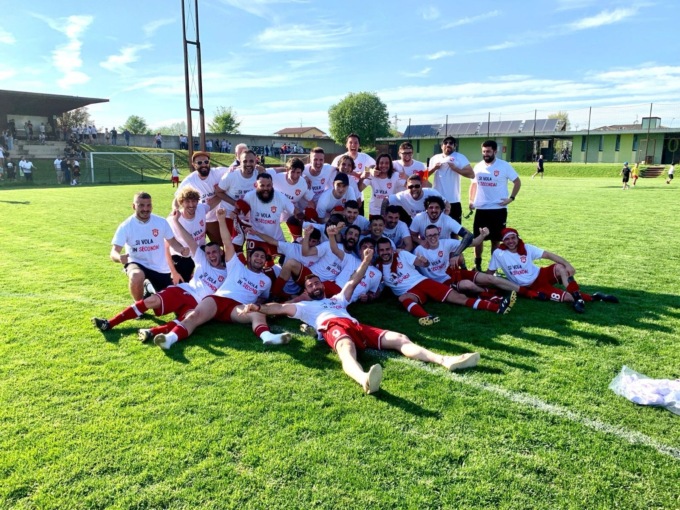 Oratorio Cortenuova brinda alla promozione in Seconda