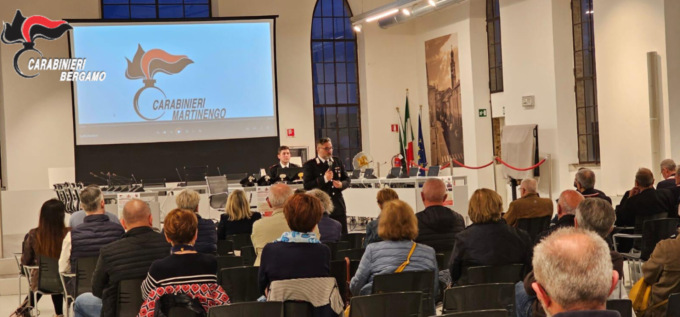 Truffe, i carabinieri incontrano gli anziani: “Bisogna sempre denunciare”