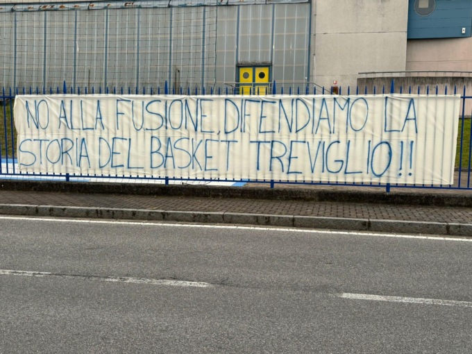 Stefano Mascio conferma, la Blu Basket 1971 va ad Orzinuovi: “Lasciato solo, anche dalle Istituzioni”