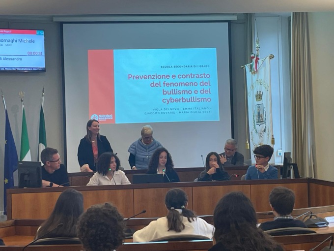 Bullismo, cultura, violenza di genere: ecco le richieste dei ragazzi delle medie