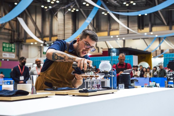 Mondiali dei baristi: Federico Pinna non vince, ma strappa applausi