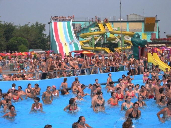Tutti in piscina al Center Park con il Giornale di Treviglio